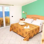 Nantis Ξενοδοχείο 4*