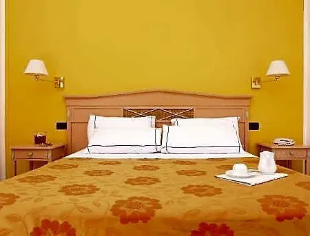 Nantis Hotel