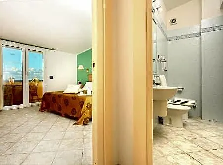 Nantis Hotel