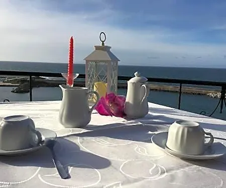 Nantis Hotel 4*