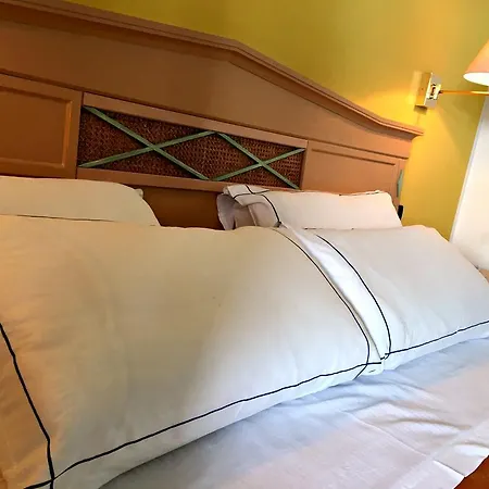 Nantis Hotel 4*