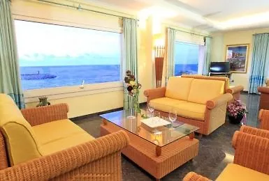 Nantis Hotel