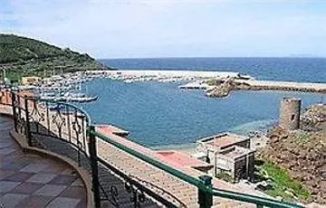 Nantis Hotel 4*