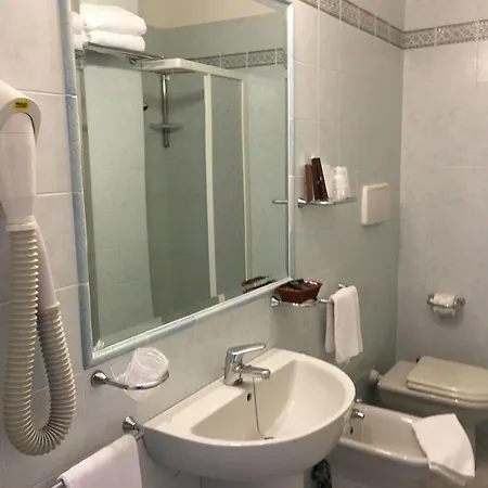 Hotel Nantis 4*
